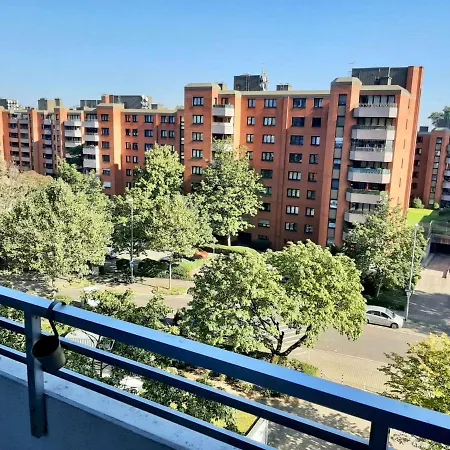 With Balcony Near D Sseldorf Apartment *