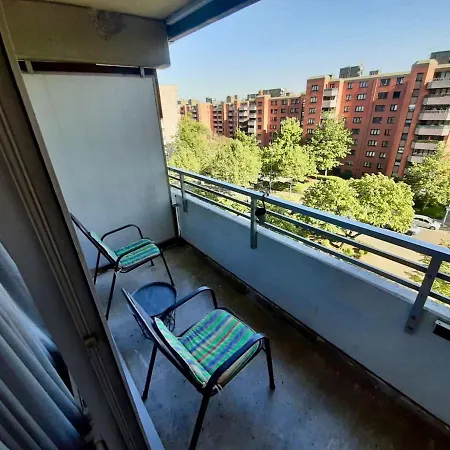 Apartment With Balcony Near Duesseldorf